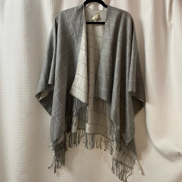 NWOT LOFT Reversible Poncho Wrap - Picture 1 of 5